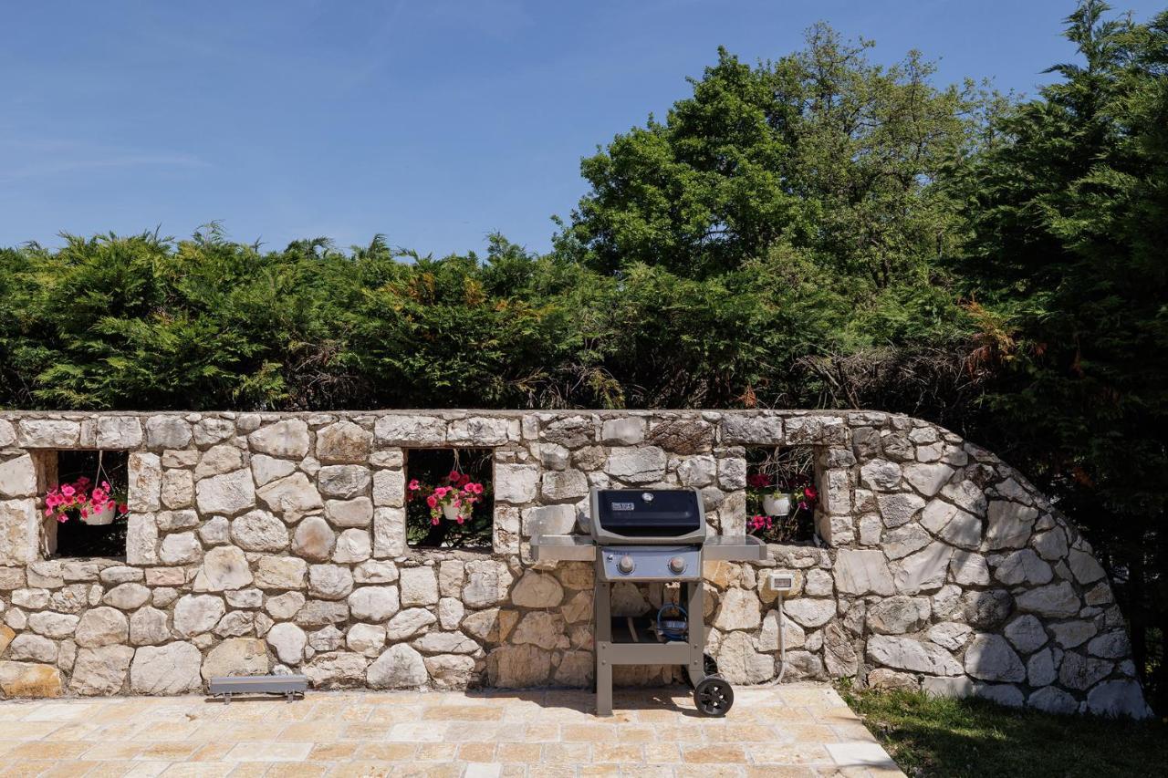 Levanda Villa